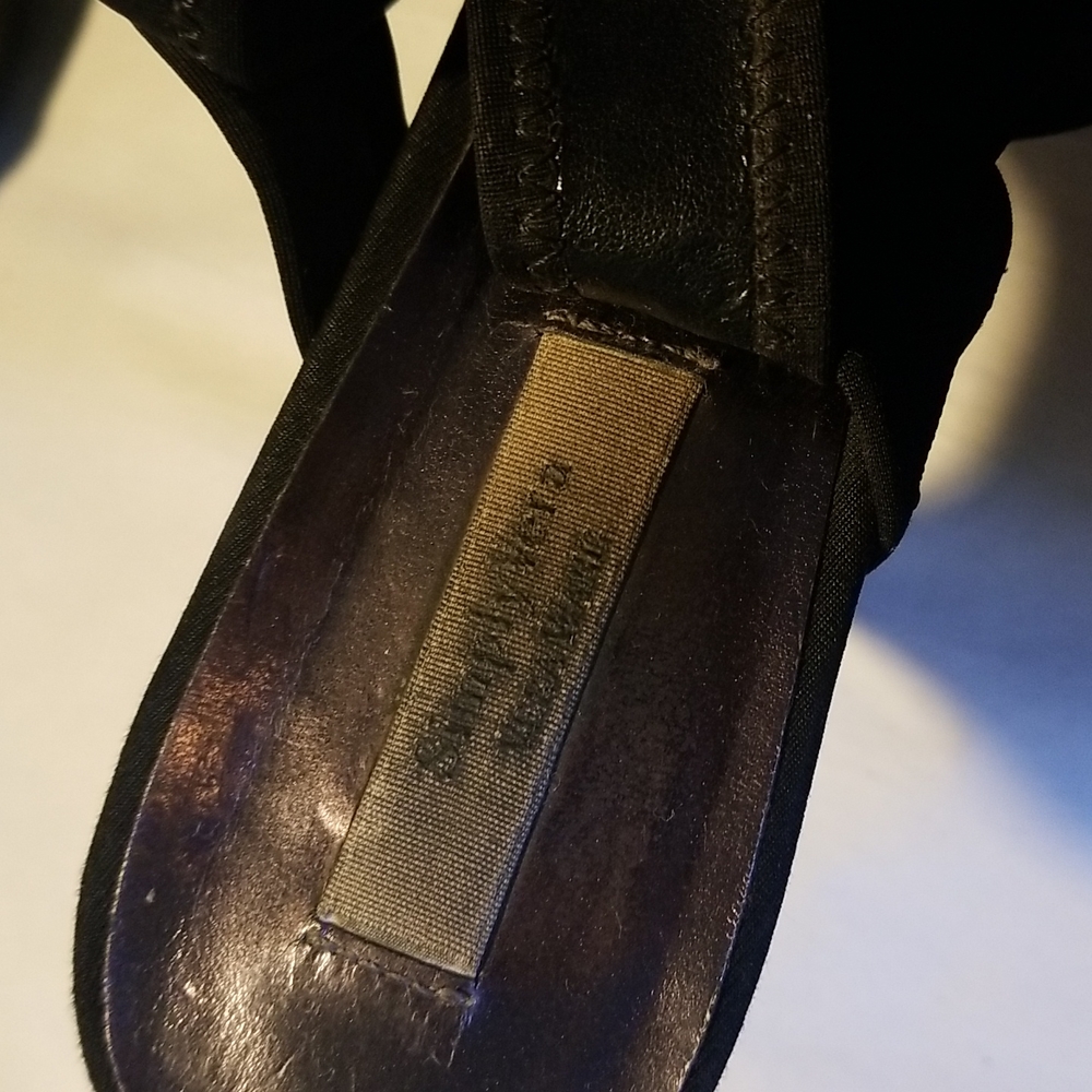 Shoes - Picture 3 of 4